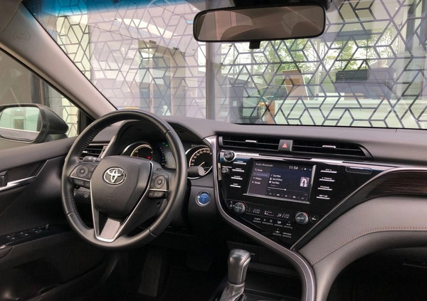 Toyota Camry cena 107900 przebieg: 97621, rok produkcji 2020 z Nowe Miasteczko małe 529